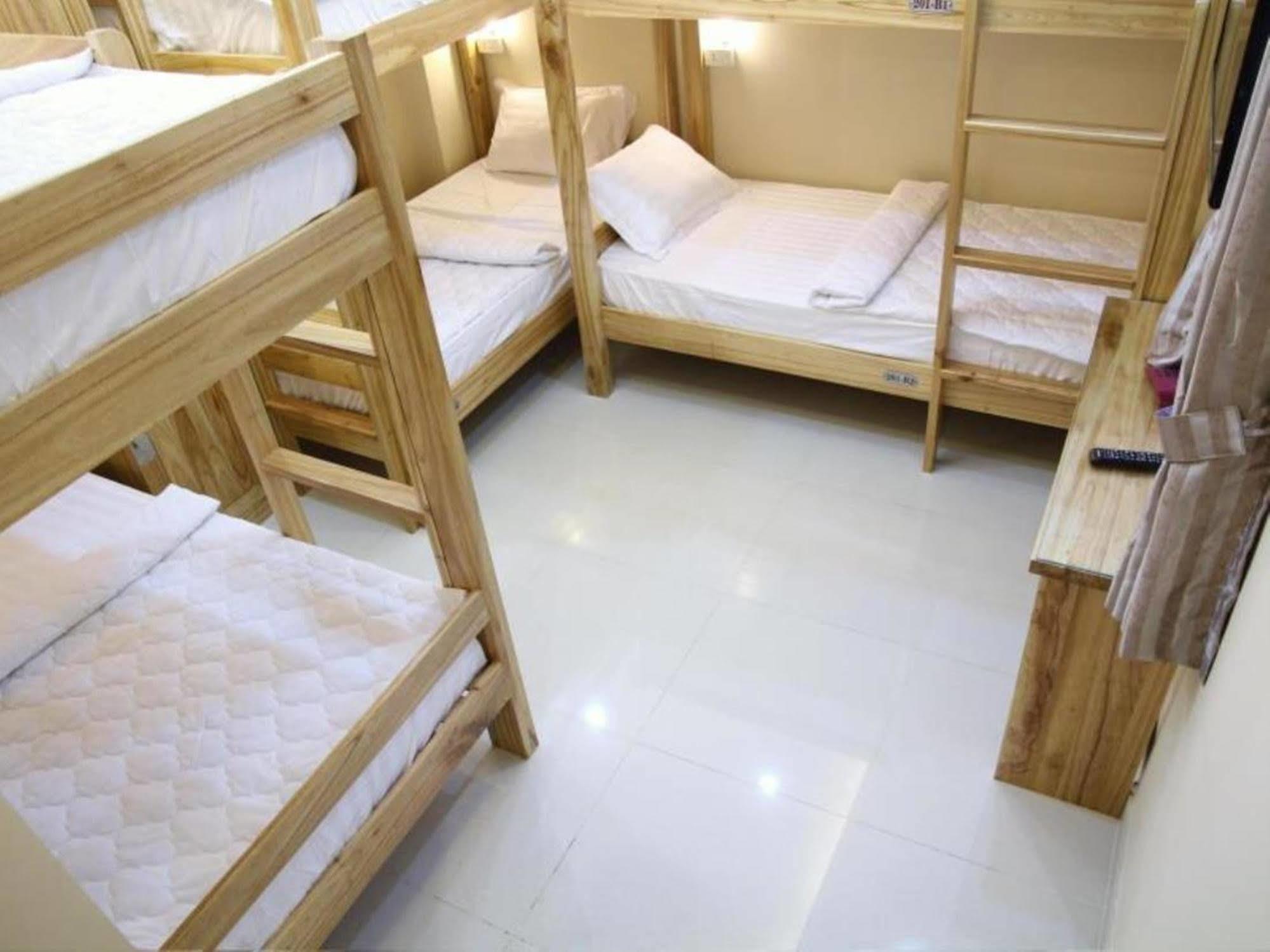 New Saigon - Bui Vien Walking Street Hostel *
